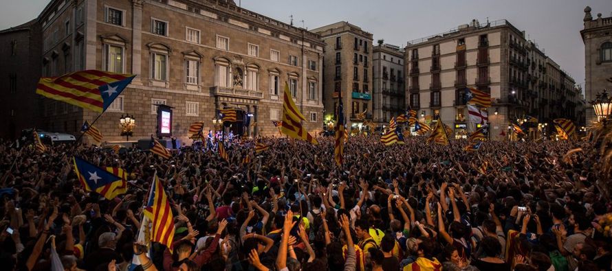 La declaración de independencia del parlamento regional catalán ha llevado al punto...