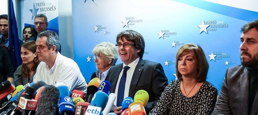 Las autoridades españolas buscan enjuiciar en total a veinte políticos por...
