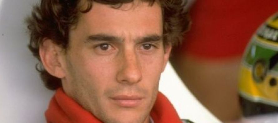 De hecho, el musical no quiere ser una biografía cronológica de Senna, sino una...
