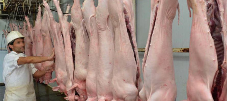 Según un informe de la Cámara de la Industria y Comercio de Carnes y Derivados...