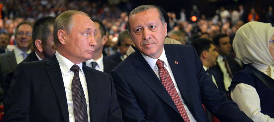 Justo antes de volar a Sochi, Erdogan dijo a la prensa en el aeropuerto de Estambul que la...