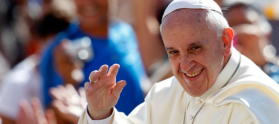 El papa Francisco arribará a Santiago el próximo 15 de enero, en medio del verano...