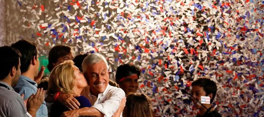 Piñera, un multimillonario de 67 años, quedó el domingo en el primer lugar...