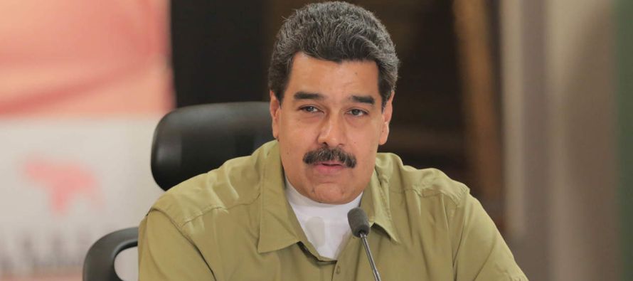 Entre los vítores de los trabajadores de la petrolera, Maduro afirmó también...