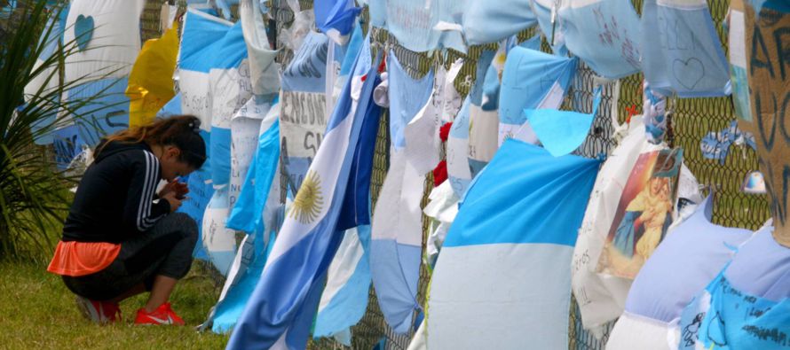 a Armada argentina anunció este jueves que ya no buscará a supervivientes del...