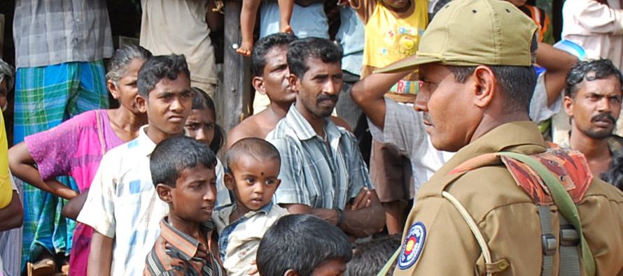  El apoyo financiero de la diáspora tamil prolongó este conflicto armado. Lo mismo...