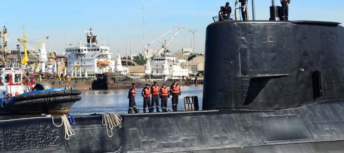 "El submarino San Juan, si hubiese tenido que transmitir algún problema o circunstancia...