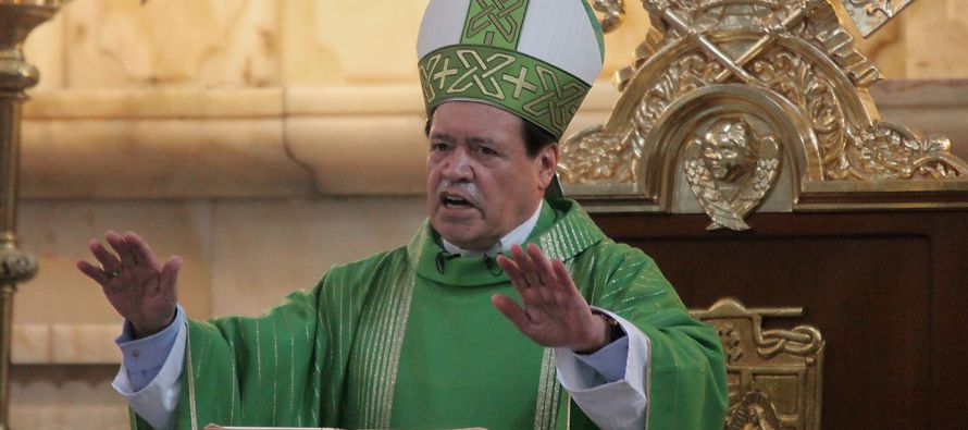 El máximo jerarca del catolicismo nombró hoy al cardenal Carlos Aguiar Retes...