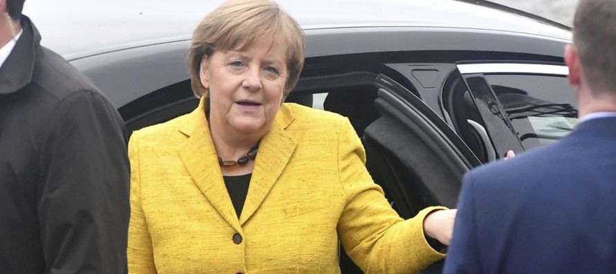 Merkel quiere que, una vez iniciadas esas reuniones de sondeo, se llegue a mediados de enero a...