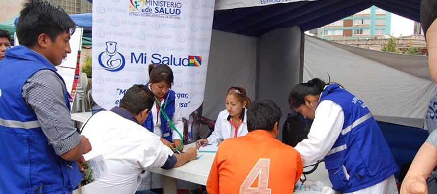 Uno de los puntos más equipados está situado en la plaza Villarroel de La Paz, donde...