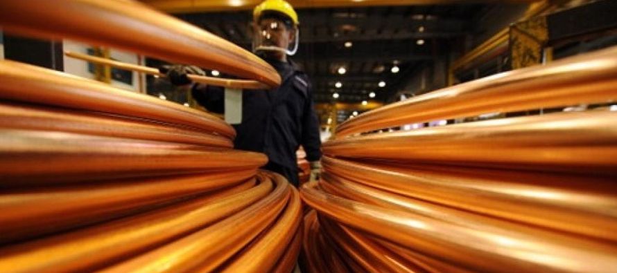 La producción mundial de cobre refinado en septiembre fue de 1,98 millones de toneladas,...