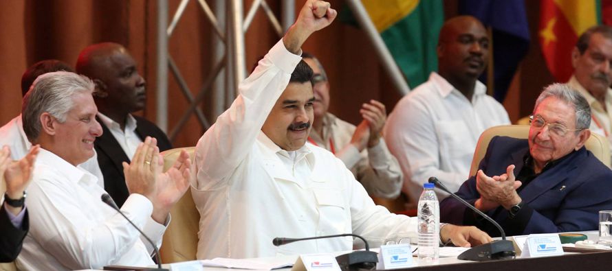 Si Maduro ilegaliza a la oposición, convertirá formalmente a Venezuela en una...
