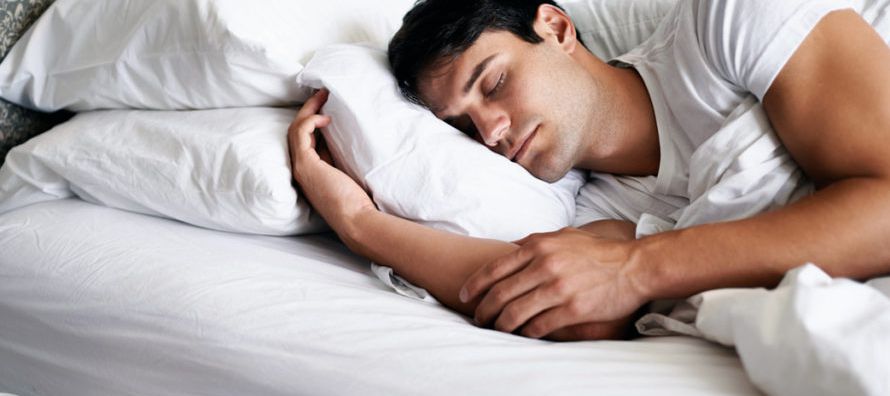 La falta de sueño también va acompañada de un mayor consumo de alimentos en...