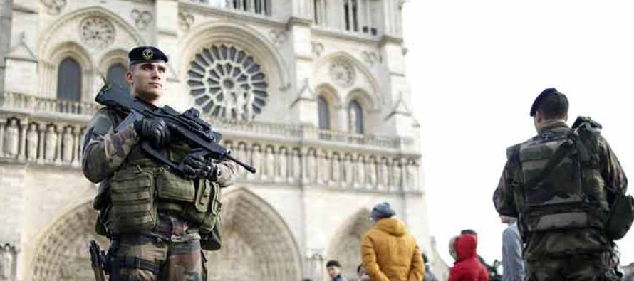 La lucha contra el terrorismo encabeza la lista de temas prioritarios para los franceses en el...