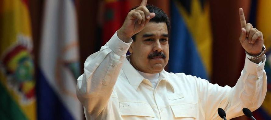 "Esta acción subraya la determinación de EU de responsabilizar a Maduro y a...