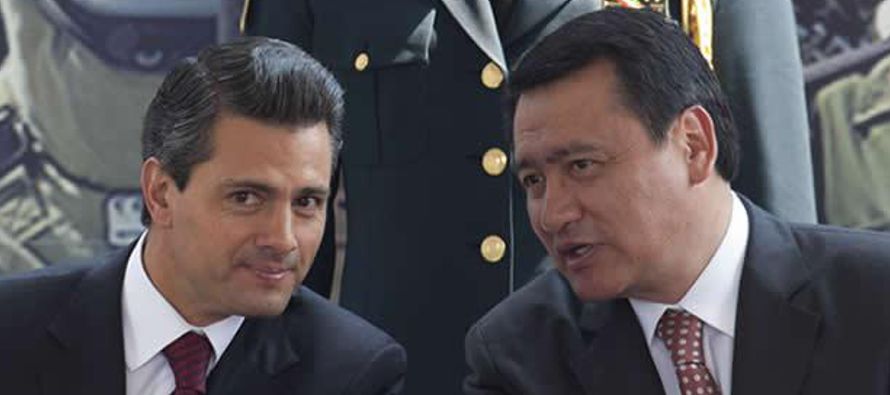 El presidente de México, Enrique Peña Nieto, cambió hoy a sus ministros...