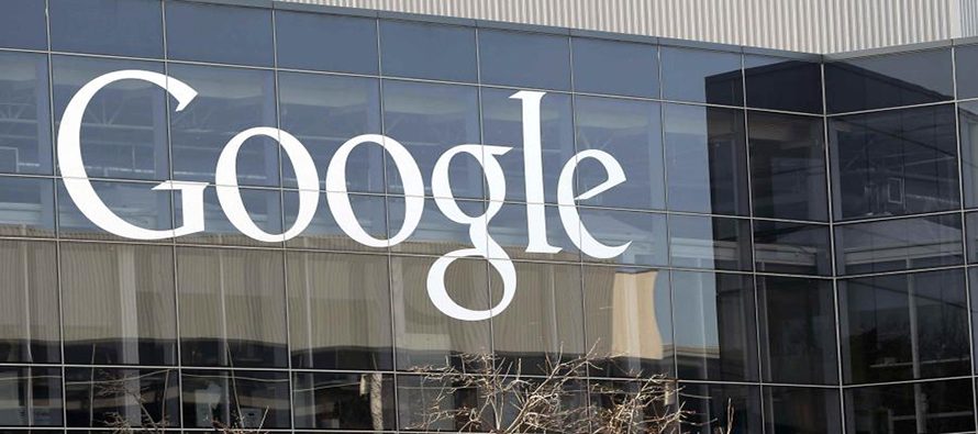 Existen al menos tres reclamaciones que piden el derecho al olvido a Google ante el Instituto...