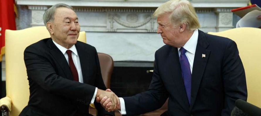 "Hoy nuestra alianza estratégica con Kazajistán ha avanzado", dijo Trump en...