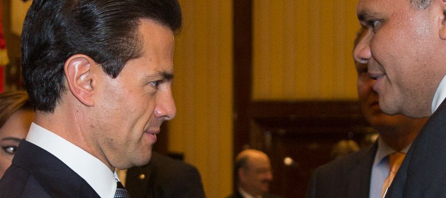 El presidente de México, Enrique Peña Nieto, fue declarado hoy Hijo Ilustre de la...