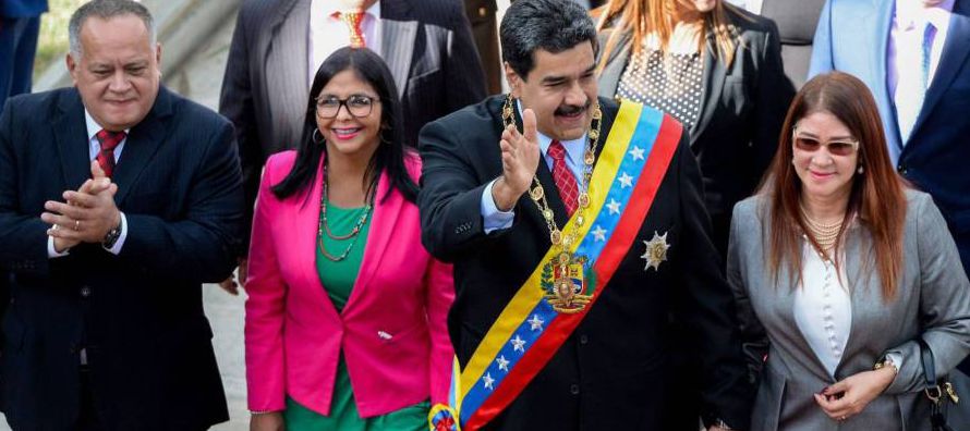 El ministro del Interior venezolano, el presidente del Tribunal Supremo y el número dos del...