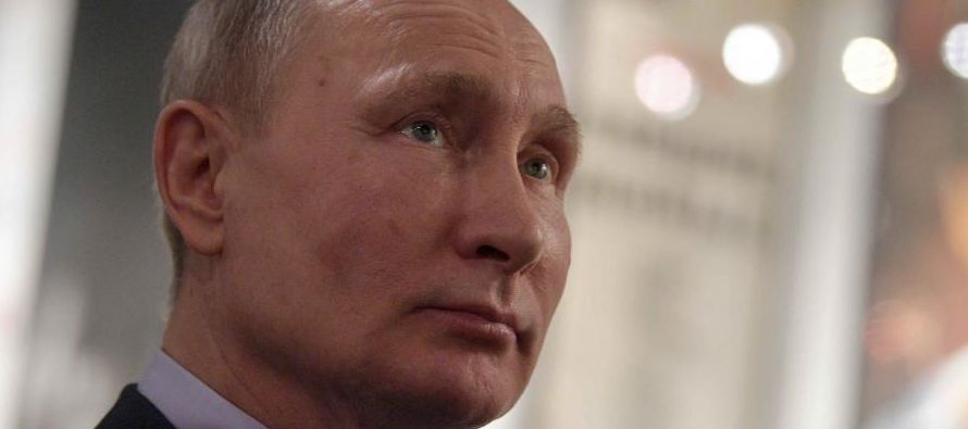 El presidente de Rusia, Vladímir Putin, decidió hoy tomarse una pausa y no responder,...