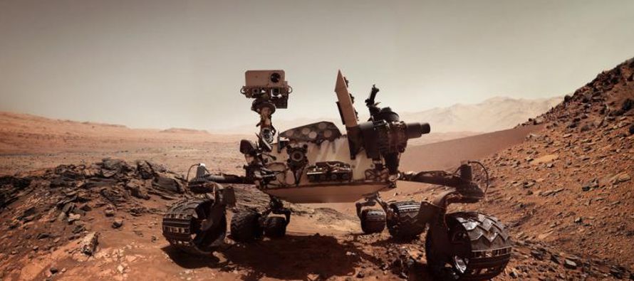 El vehículo capturó un paisaje dentro del Cráter Gale en Marte, que repasa...