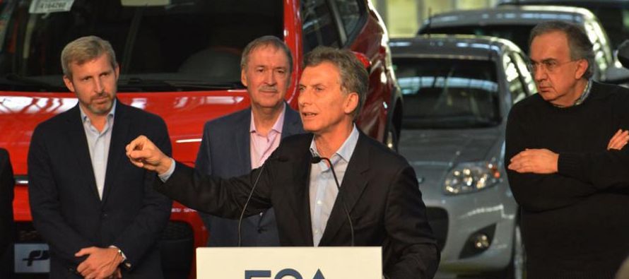 Fiat presentó hoy junto al presidente de Argentina, Mauricio Macri, su nuevo modelo de...