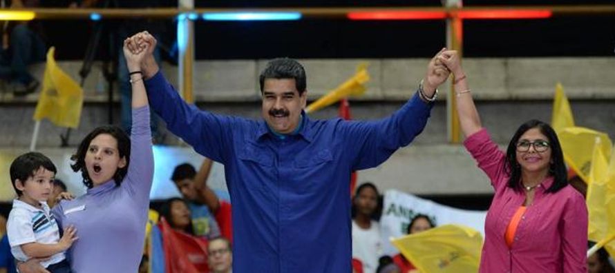 Nicolás Maduro buscará la reelección el 22 de abril, tras confirmar el Consejo...