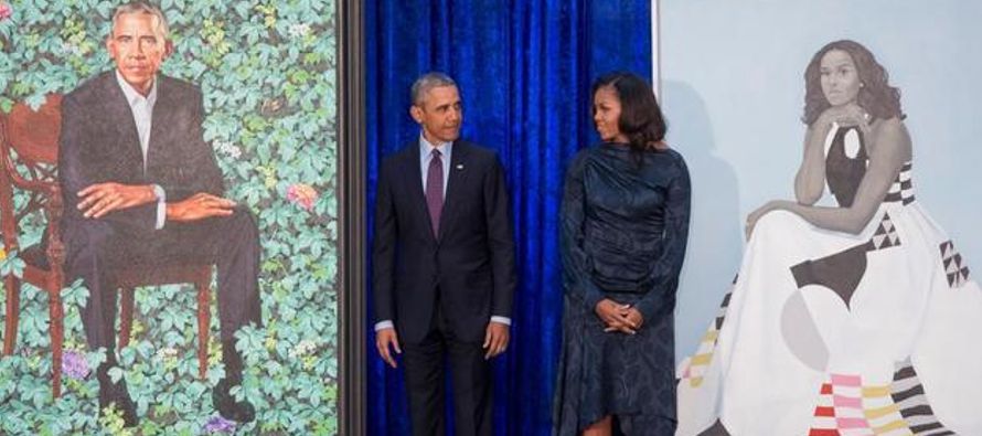 El público podrá ver los retratos del matrimonio Obama desde el martes. El del ex...