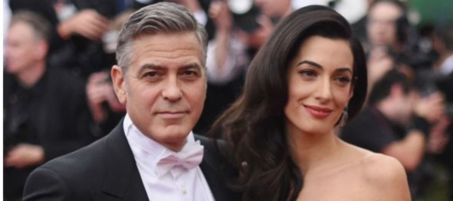 El actor y su esposa, la abogada especialista en derechos humanos Amal, suelen donar grandes sumas...