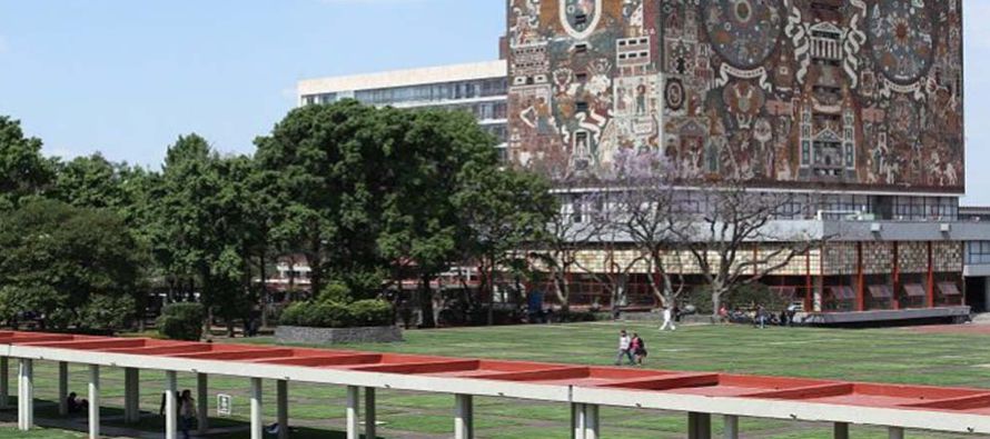 "Individuos ajenos a la Universidad Nacional Autónoma de México (UNAM)...