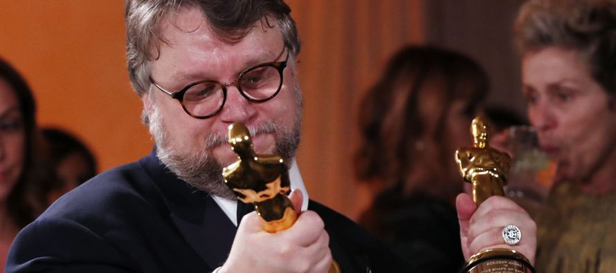 El cineasta de 53 años obtuvo el máximo galardón de Hollywood a mejor director...