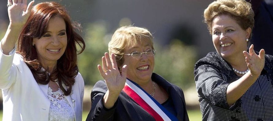 El próximo 11 de marzo Bachelet cederá la Presidencia de Chile por segunda vez en la...