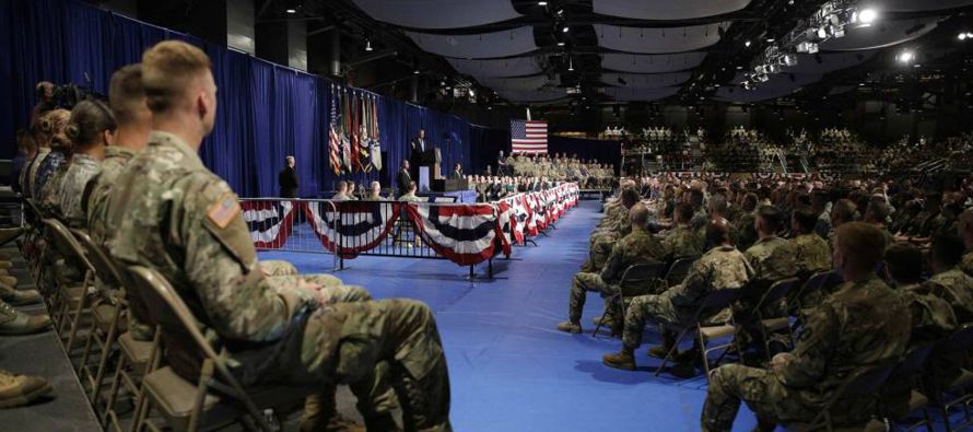 Estados Unidos no organiza un desfile militar a gran escala desde junio de 1991, después de...