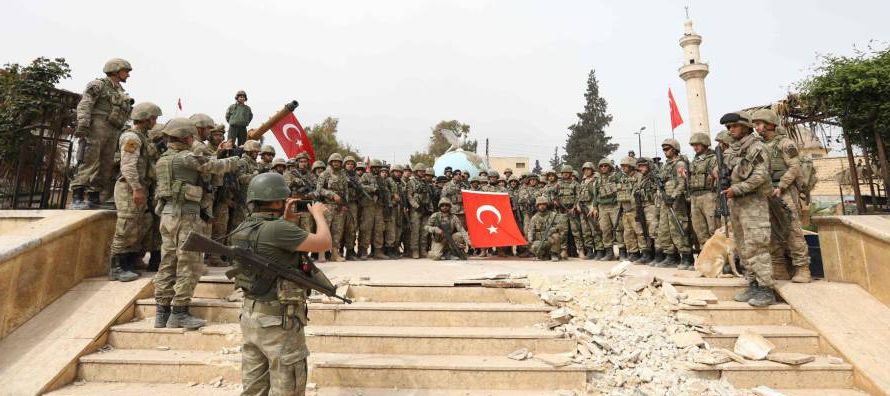 Las tropas turcas y los rebeldes sirios tomaron ayer la ciudad de Afrín, en la región...