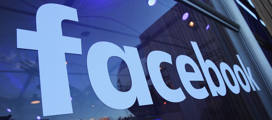 Facebook se dio este lunes un batacazo en Bolsa tras destaparse el fin de semana del...