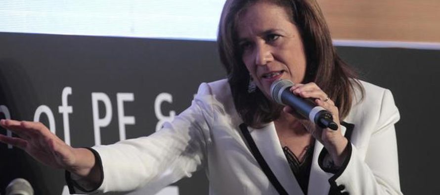 La mujer del ex presidente Felipe Calderón ha conseguido según el INE el...