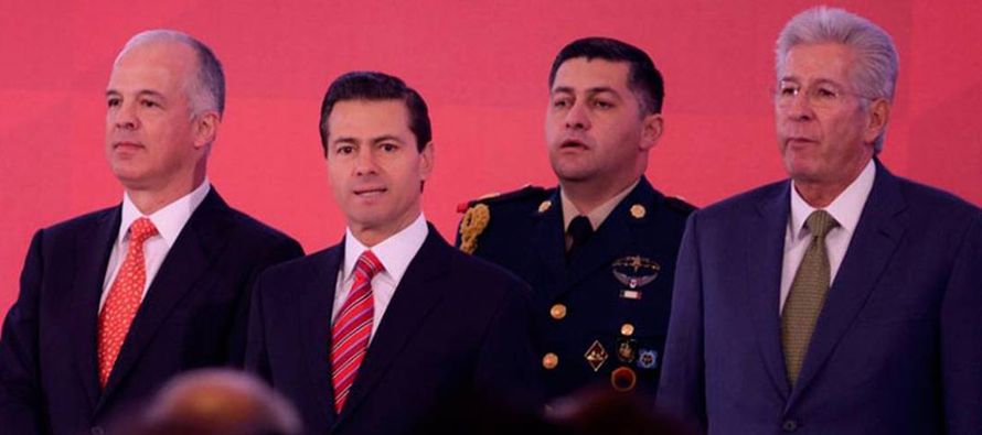 El presidente de México, Enrique Peña Nieto, expresó hoy ante la cúpula...