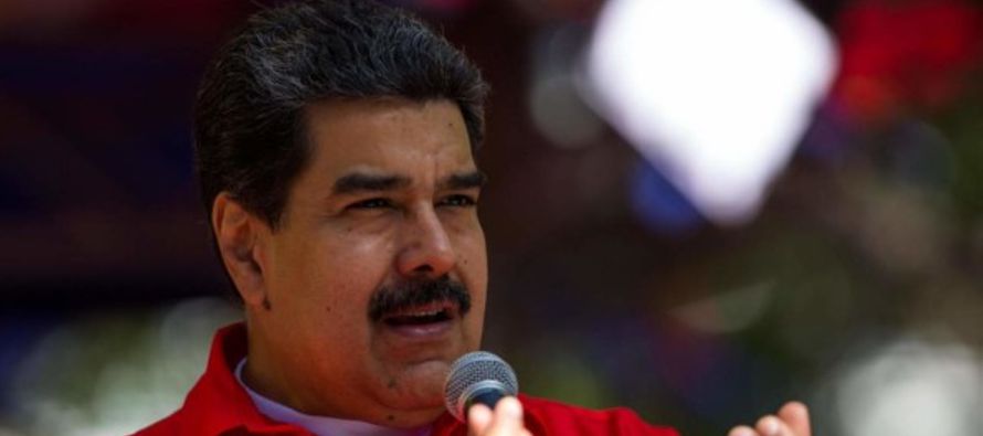 En estas elecciones, el presidente venezolano aspira a la reelección, en tanto que el grueso...
