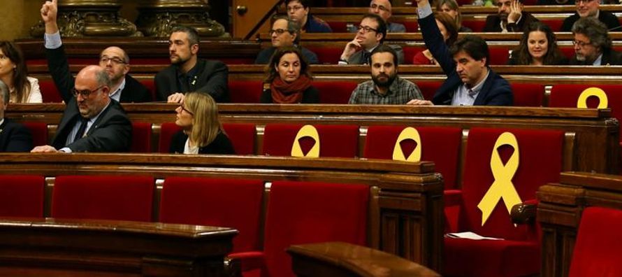 Puigdemont, arrestado en virtud de una orden europea de la Justicia española, está...