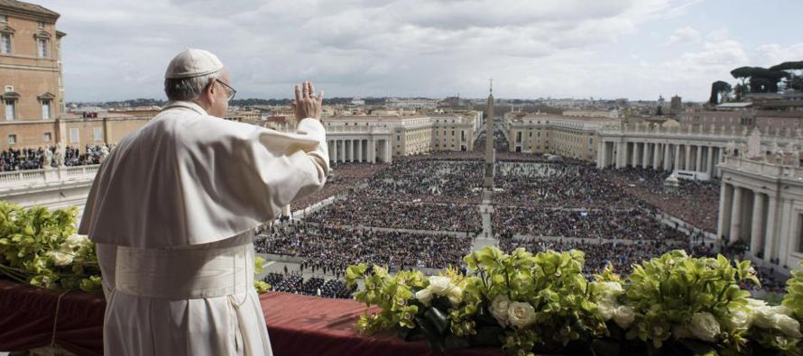 El Papa Francisco pidió el domingo en su discurso de Pascua por la paz en Tierra Santa, dos...