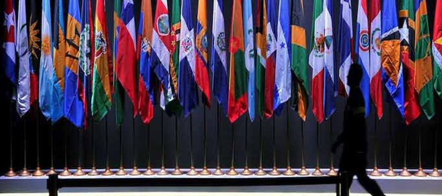 A propósito de la VIII Cumbre, Prensa Latina dialogó con especialistas del Centro de...