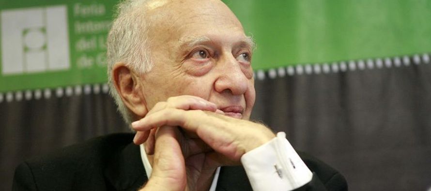 "El maestro Sergio Pitol es una figura central de nuestra literatura. Descanse en paz y...