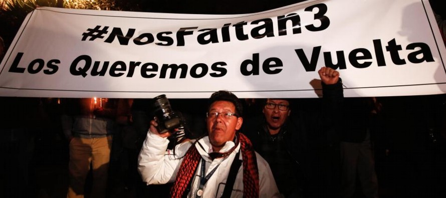 El presidente ecuatoriano, Lenín Moreno, dio un plazo de doce horas, que empezó a...