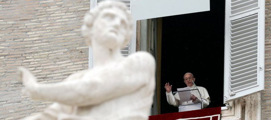 El papa Francisco expresó el domingo que está "profundamente preocupado"...