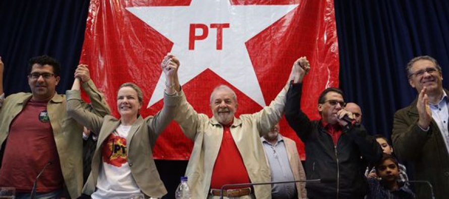Hay pocas probabilidades de que Lula, condenado por sobornos y enfrentado a seis juicios más...