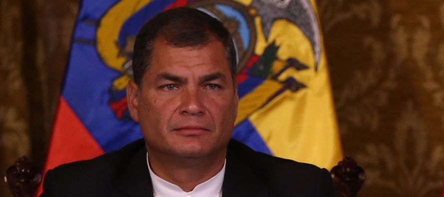 Aparte de Correa están bajo investigación tres exministros de Finanzas y siete altos...