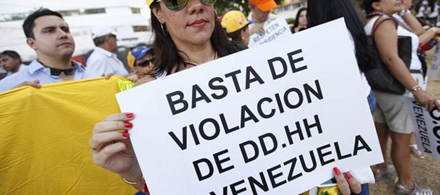 "El régimen (del presidente venezolano, Nicolás) Maduro reprime los derechos...