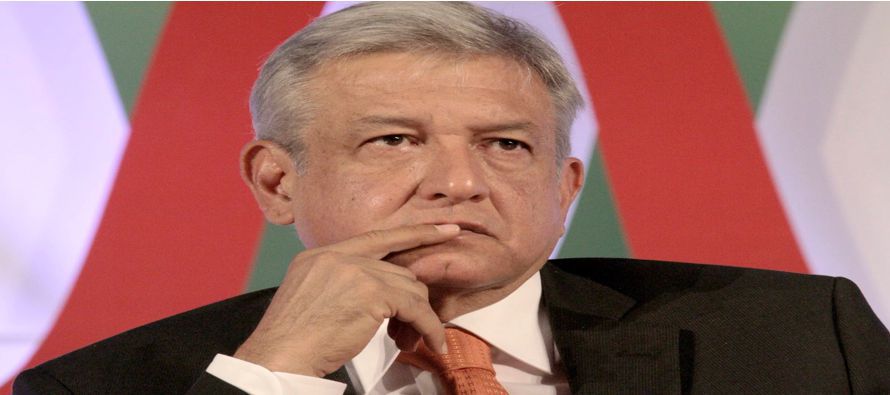 Con Andrés Manuel López Obrador, dos veces derrotado candidato presidencial,...