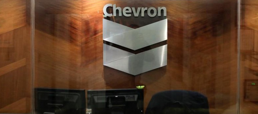 La decisión de Chevron de retirar a parte de su fuerza laboral extranjera subraya las...
